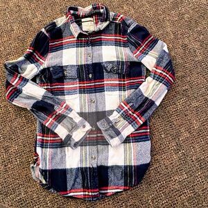 American Eagle Women's Flannel Shirt Size Medium